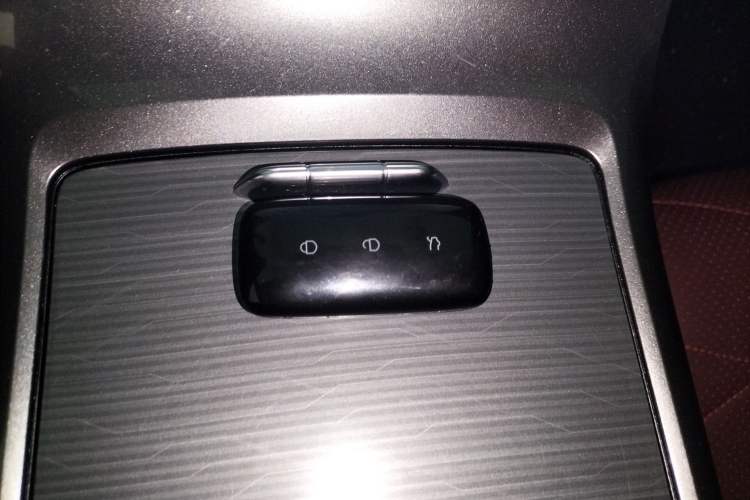 Used Geely Galaxy L6 2024 125km PLUS Dragon Edition Interior 1