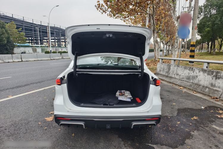 Used Geely Galaxy L6 2024 125km Creative Edition Interior 8