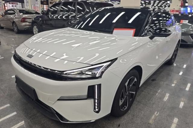 Used Geely Galaxy L6 2024 125km PLUS Dragon Edition