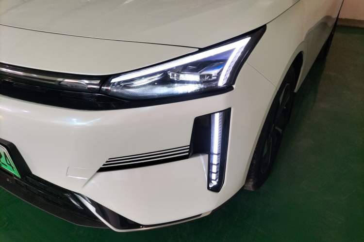 Used Geely Galaxy L6 2024 125km PLUS Dragon Edition Left Front Headlight