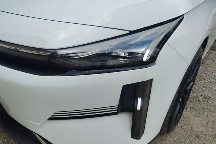 Used Geely Galaxy L6 2024 125km PLUS Dragon Edition Left Front Headlight