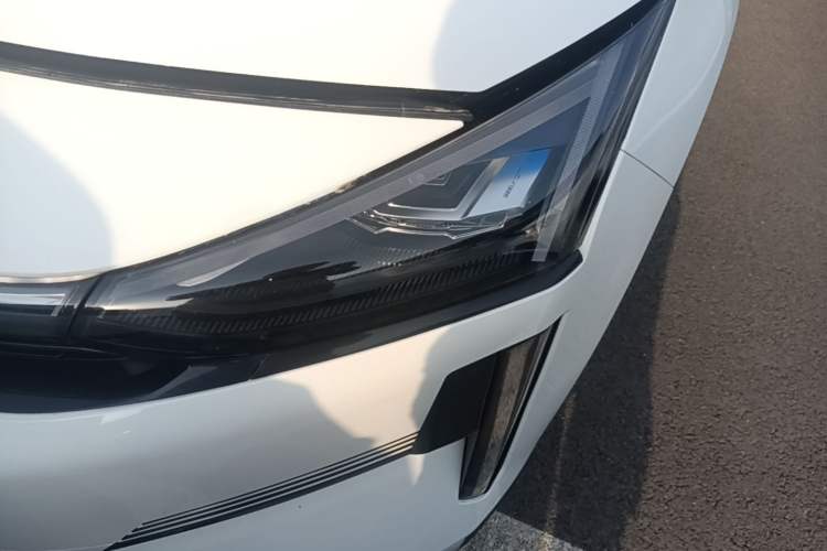 Used Geely Galaxy L6 2024 125km PLUS Dragon Edition Left Front Headlight