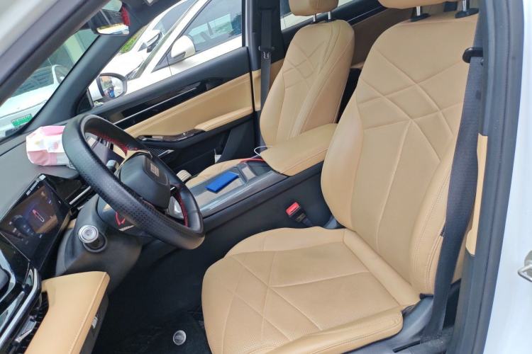 Used Geely Galaxy L6 2024 125km PLUS Dragon Edition Left Front Seat
