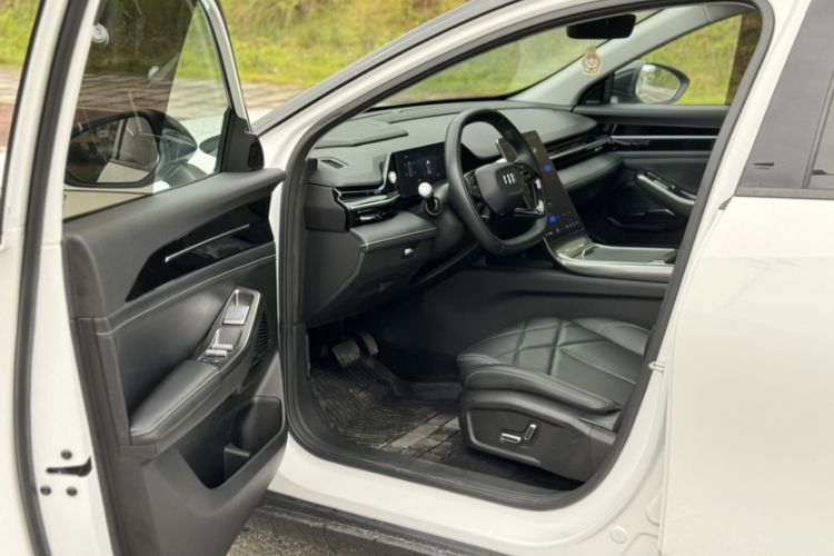 Used Geely Galaxy L6 2024 125km PLUS Dragon Edition Left Front Seat