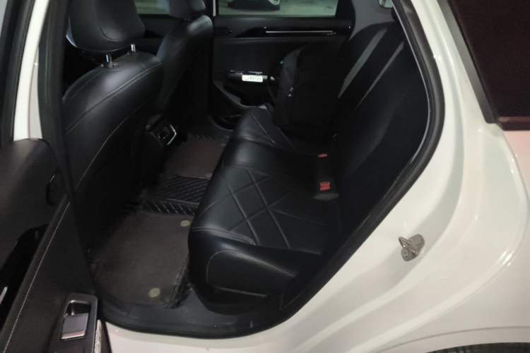 Used Geely Galaxy L6 2024 125km PLUS Dragon Edition Left Rear Seat