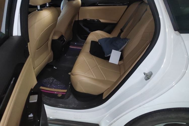 Used Geely Galaxy L6 2024 125km PLUS Dragon Edition Left Rear Seat