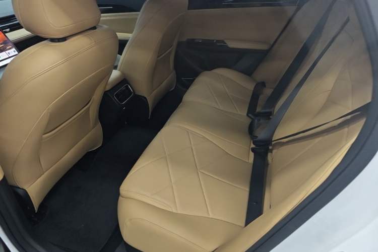 Used Geely Galaxy L6 2024 125km PLUS Dragon Edition Left Rear Seat