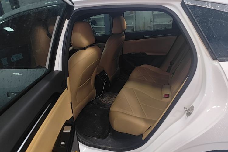 Used Geely Galaxy L6 2024 125km PLUS Dragon Edition Left Rear Seat