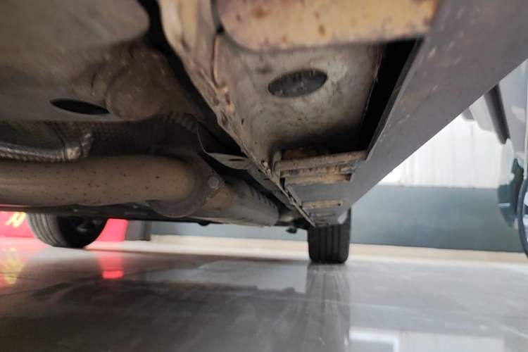 Used Geely Galaxy L6 2024 125km PLUS Dragon Edition Left Side Sill