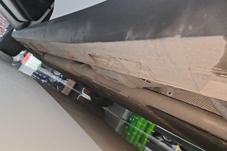 Used Geely Galaxy L6 2024 125km PLUS Dragon Edition Left Side Sill