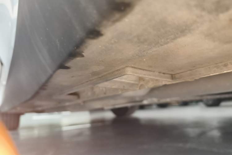 Used Geely Galaxy L6 2024 125km PLUS Dragon Edition Left Side Sill