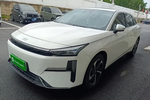 Used Geely Galaxy L6 2024 125km PLUS Dragon Edition
