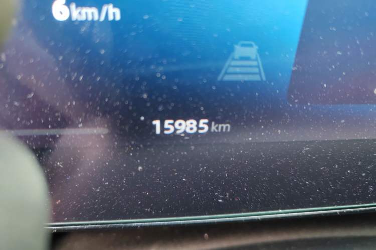Used Geely Galaxy L6 2024 125km PLUS Dragon Edition Odometer Close Up