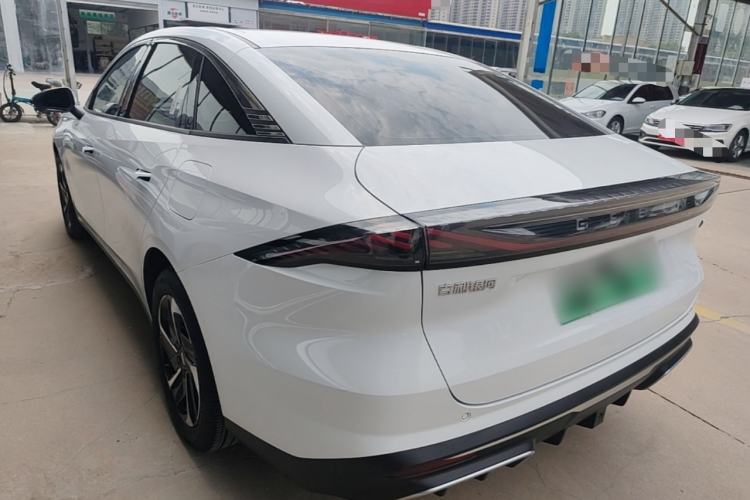 Used Geely Galaxy L6 2024 125km PLUS Dragon Edition Rear Left 45 Deg