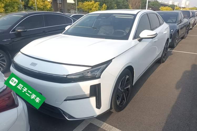 Used Geely Galaxy L6 2024 125km PLUS Dragon Edition Guazi used car, China used car export, Used car for sale, Used  cars, Cheapest cars for sale
