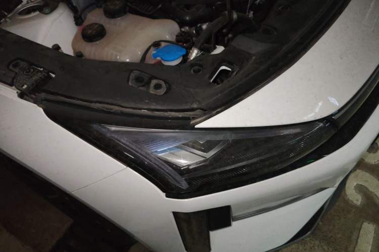 Used Geely Galaxy L6 2024 125km PLUS Dragon Edition Right Front Headlight