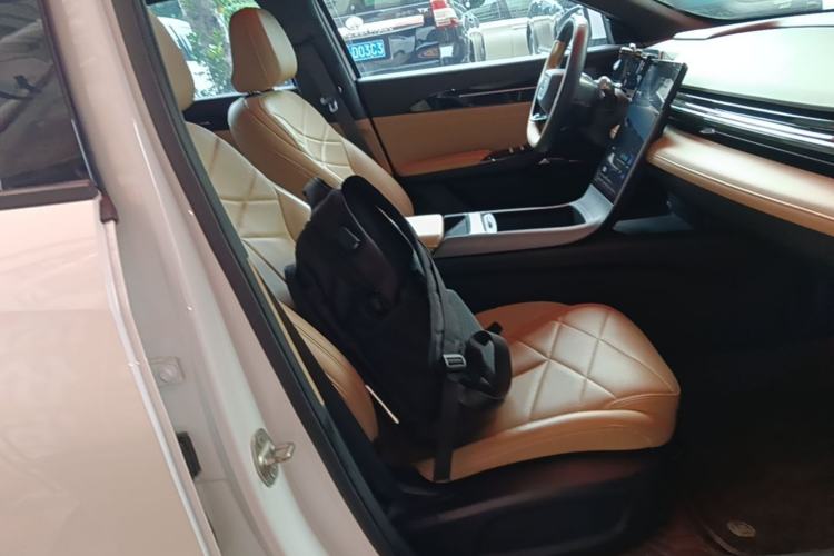Used Geely Galaxy L6 2024 125km PLUS Dragon Edition Right Front Seat
