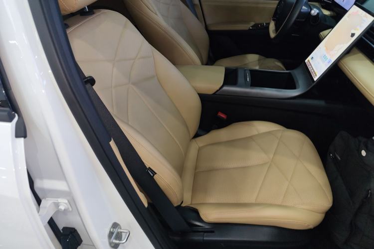 Used Geely Galaxy L6 2024 125km PLUS Dragon Edition Right Front Seat