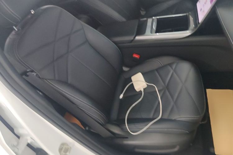 Used Geely Galaxy L6 2024 60km PLUS Dragon Edition Right Front Seat