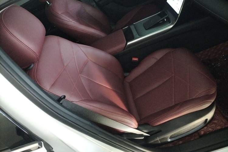 Used Geely Galaxy L6 2024 125km PLUS Dragon Edition Right Front Seat