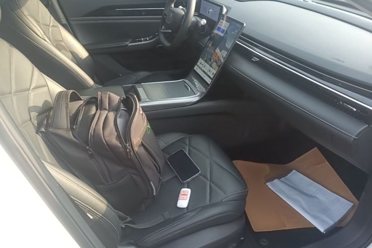 Used Geely Galaxy L6 2024 125km PLUS Dragon Edition Right Front Seat