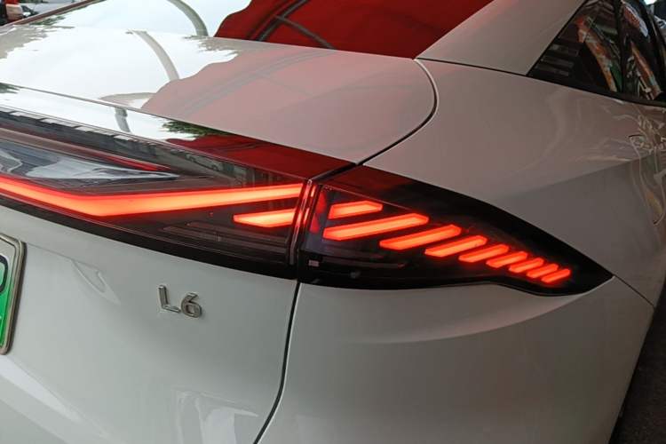 Used Geely Galaxy L6 2024 125km PLUS Dragon Edition Right Rear Taillight