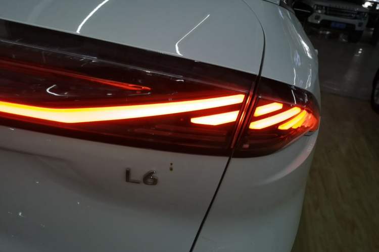 Used Geely Galaxy L6 2024 125km PLUS Dragon Edition Right Rear Taillight