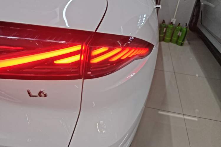 Used Geely Galaxy L6 2024 125km PLUS Dragon Edition Right Rear Taillight