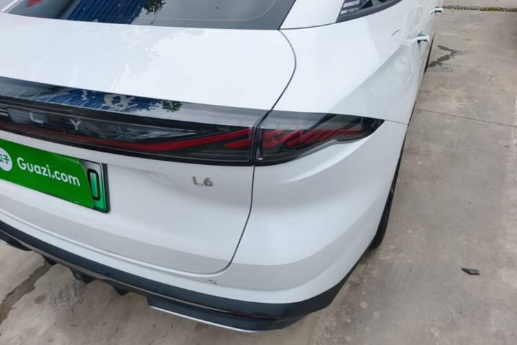 Used Geely Galaxy L6 2024 125km PLUS Dragon Edition Right Rear Taillight