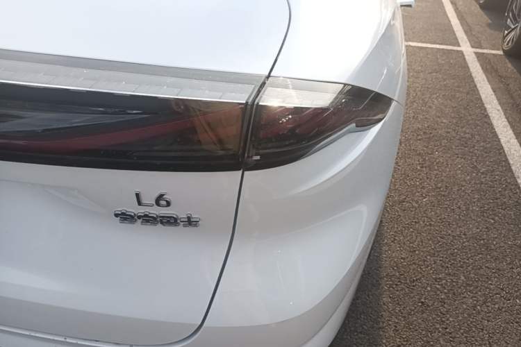Used Geely Galaxy L6 2024 125km PLUS Dragon Edition Right Rear Taillight