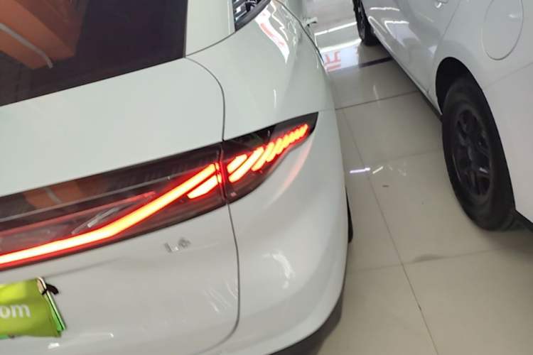 Used Geely Galaxy L6 2024 125km PLUS Dragon Edition Right Rear Taillight