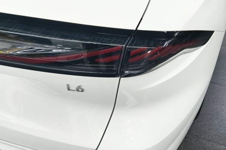 Used Geely Galaxy L6 2024 125km PLUS Dragon Edition Right Rear Taillight