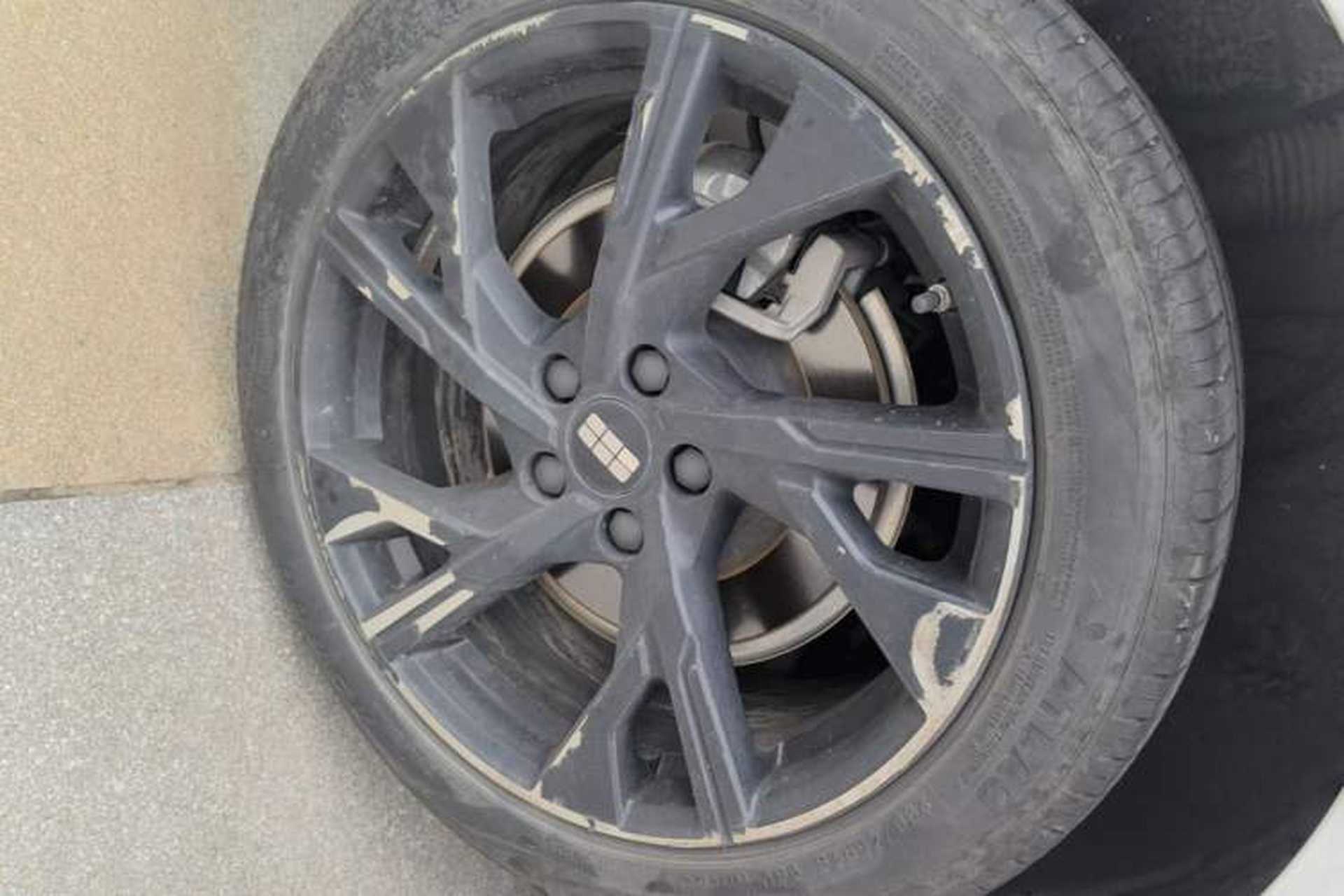 Used Geely Galaxy L6 2024 125km Creative Edition Right Rear Wheel Hub