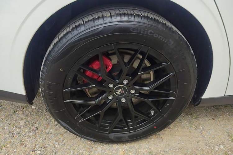 Used Geely Galaxy L6 2024 125km PLUS Dragon Edition Right Rear Wheel Hub