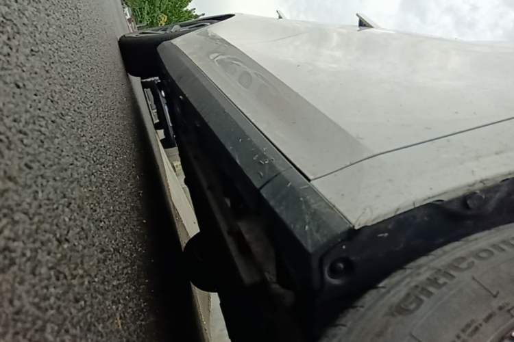 Used Geely Galaxy L6 2024 125km PLUS Dragon Edition Right Side Sill
