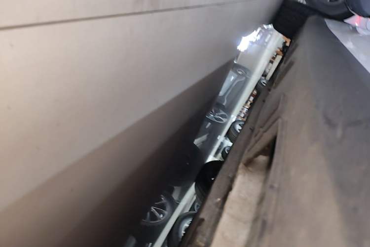 Used Geely Galaxy L6 2024 125km PLUS Dragon Edition Right Side Sill