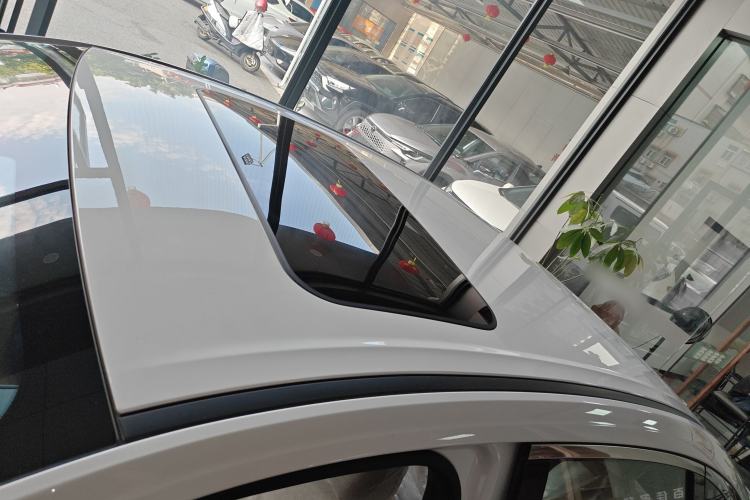 Used Geely Galaxy L6 2024 125km PLUS Dragon Edition Roof