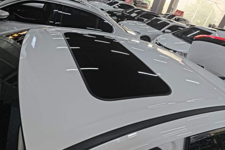 Used Geely Galaxy L6 2024 125km PLUS Dragon Edition Roof