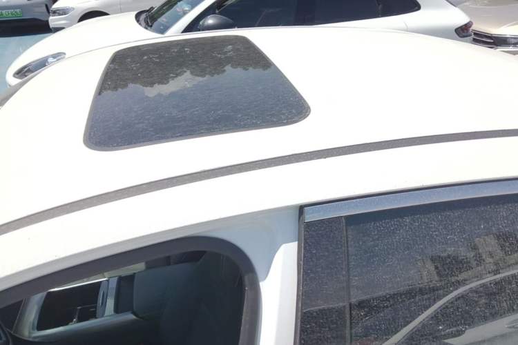 Used Geely Galaxy L6 2024 125km PLUS Dragon Edition Roof