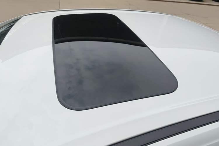 Used Geely Galaxy L6 2024 125km PLUS Dragon Edition Roof