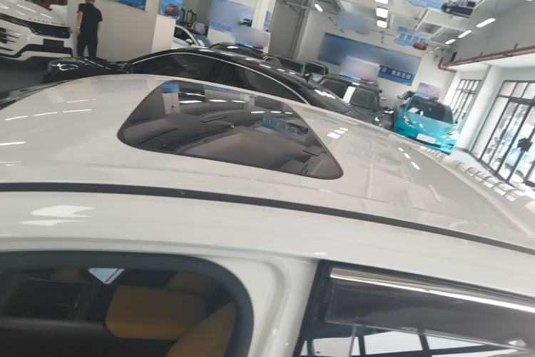 Used Geely Galaxy L6 2024 125km PLUS Dragon Edition Roof