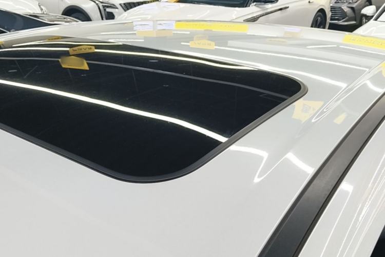 Used Geely Galaxy L6 2024 125km PLUS Dragon Edition Roof