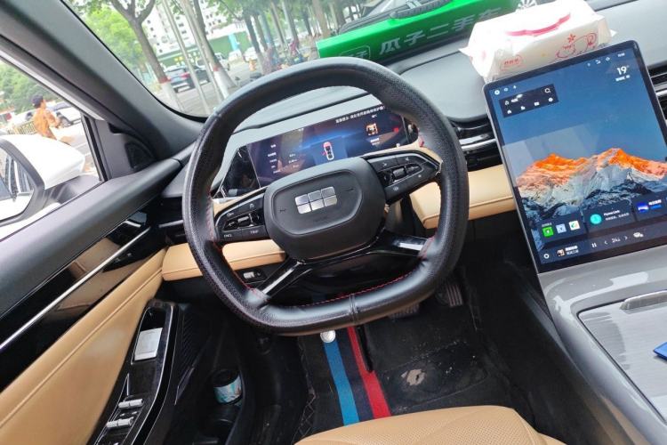 Used Geely Galaxy L6 2024 125km PLUS Dragon Edition Steering Wheel
