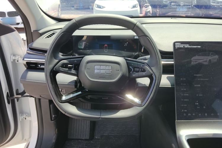 Used Geely Galaxy L6 2024 125km PLUS Dragon Edition Steering Wheel