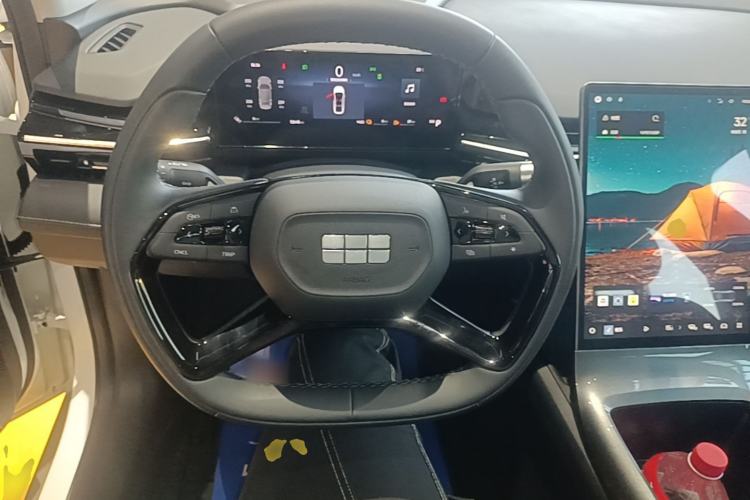 Used Geely Galaxy L6 2024 125km PLUS Dragon Edition Steering Wheel