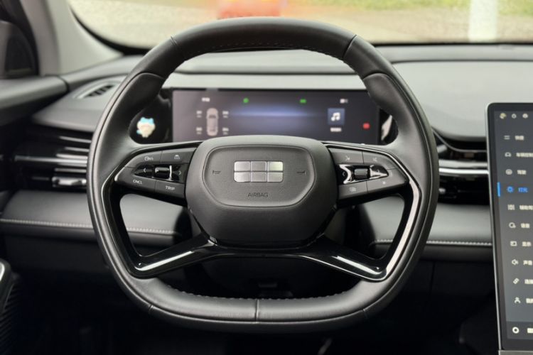 Used Geely Galaxy L6 2024 125km PLUS Dragon Edition Steering Wheel