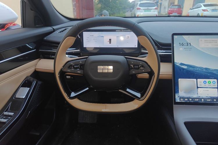 Used Geely Galaxy L6 2024 125km PLUS Dragon Edition Steering Wheel