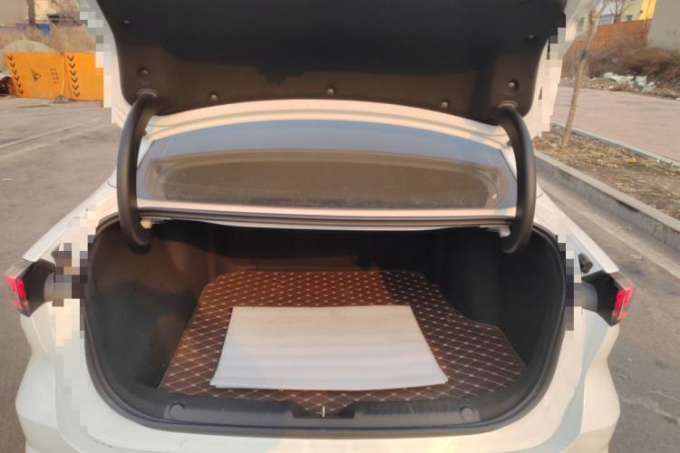 Used Geely Galaxy L6 2024 125km PLUS Dragon Edition Trunk