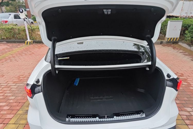 Used Geely Galaxy L6 2024 125km PLUS Dragon Edition Trunk