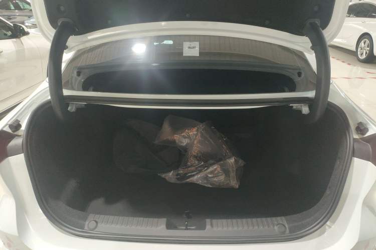 Used Geely Galaxy L6 2024 125km Creative Edition Trunk